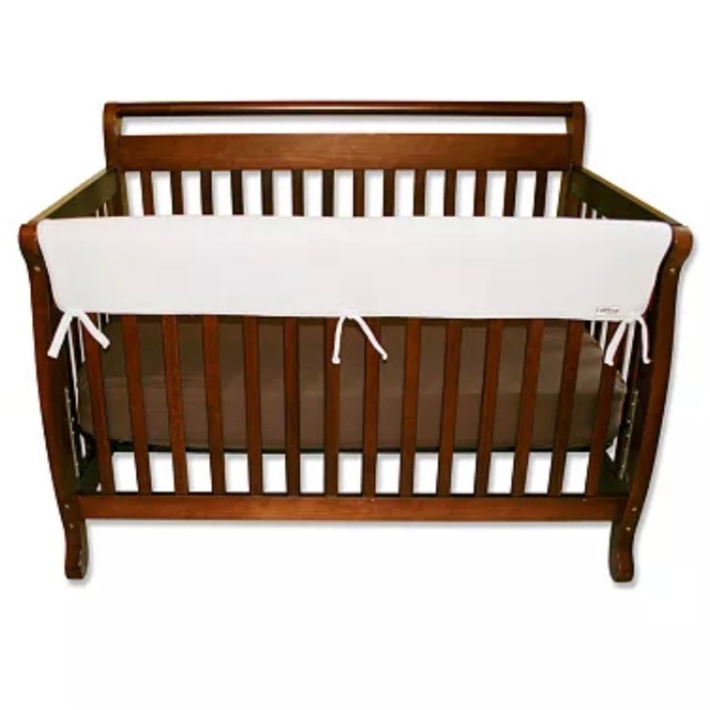 LeachCo Easy Teether XL Cream Convertible Crib Rail Cover 51” x 7.5 x .25 Velcro